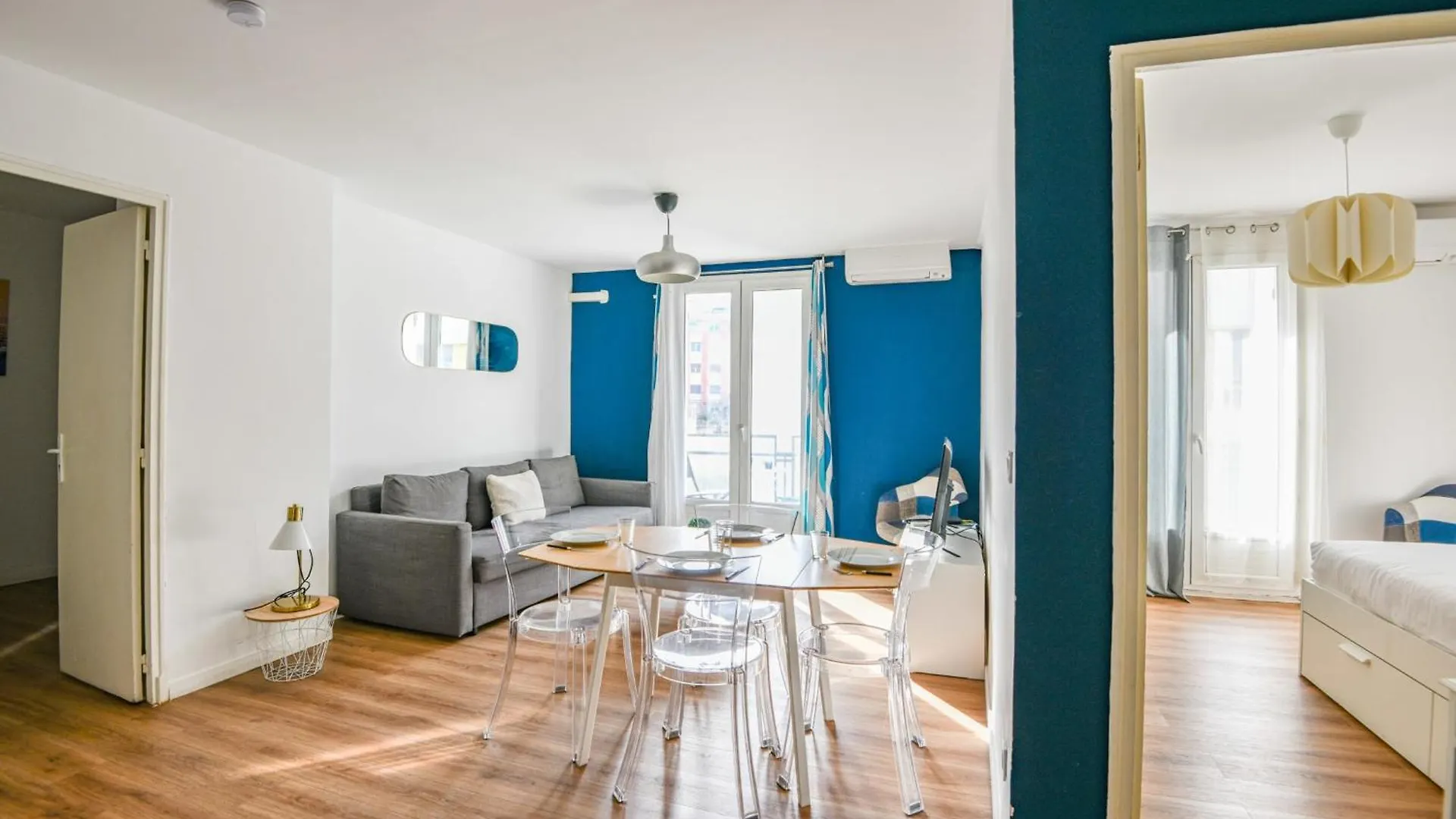 Appart 3 Ch Climatise Avec Balcon A La Joliette Marseille Apartment