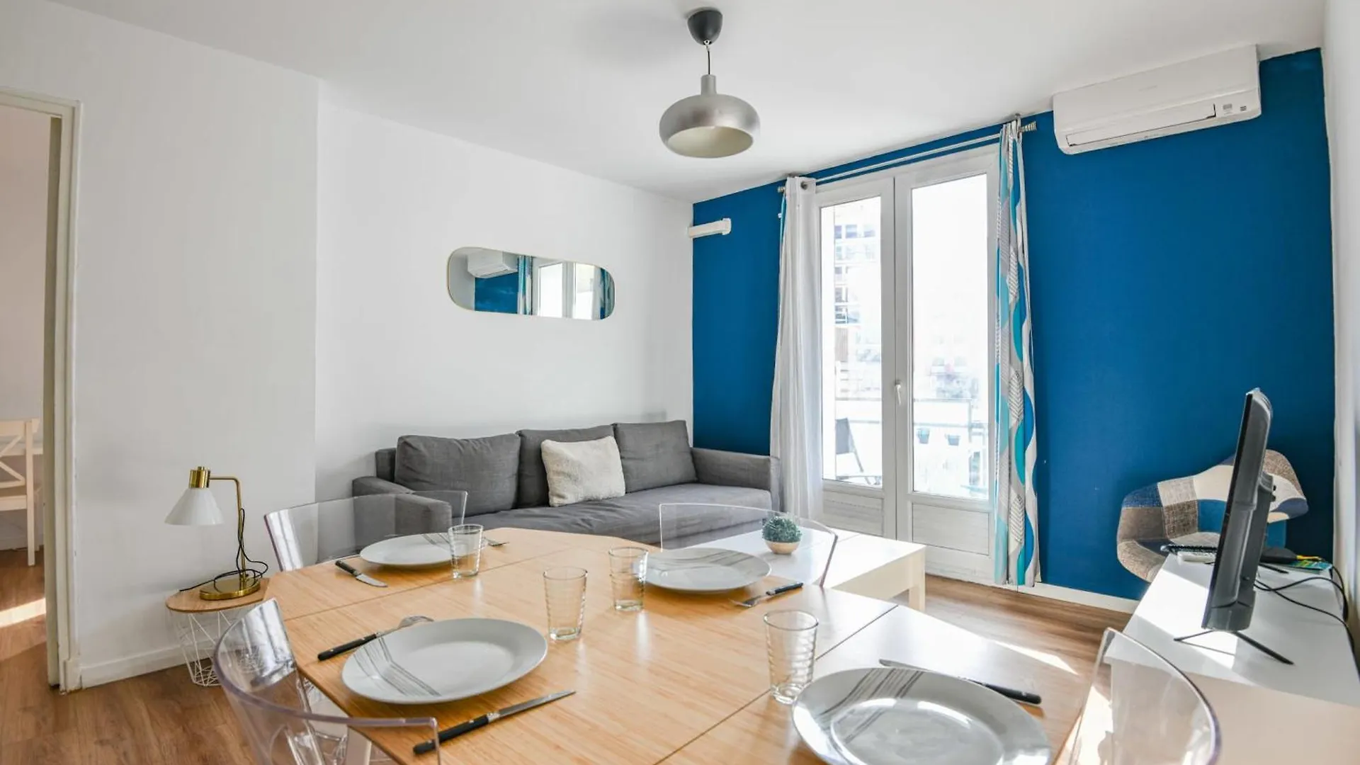 Apartment Appart 3 Ch Climatise Avec Balcon A La Joliette Marseille